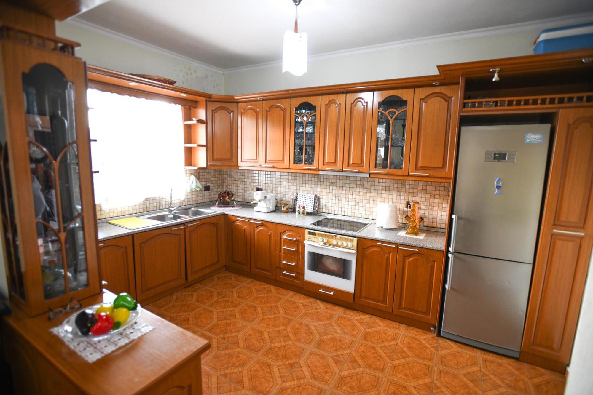 Apartment Darlin Berat Exterior photo